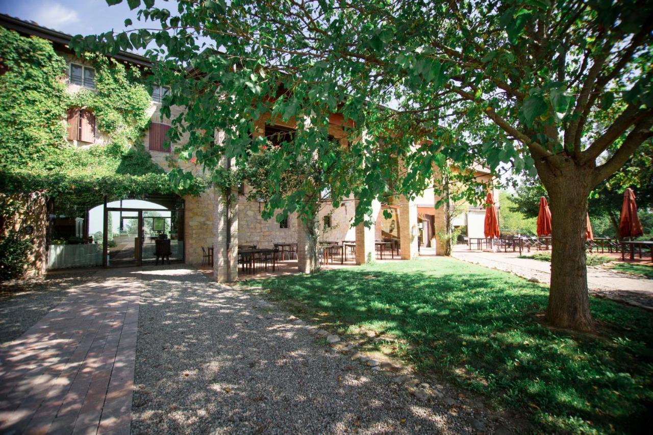 Agriturismo La Razza เรจโจเอมิเลีย ภายนอก รูปภาพ
