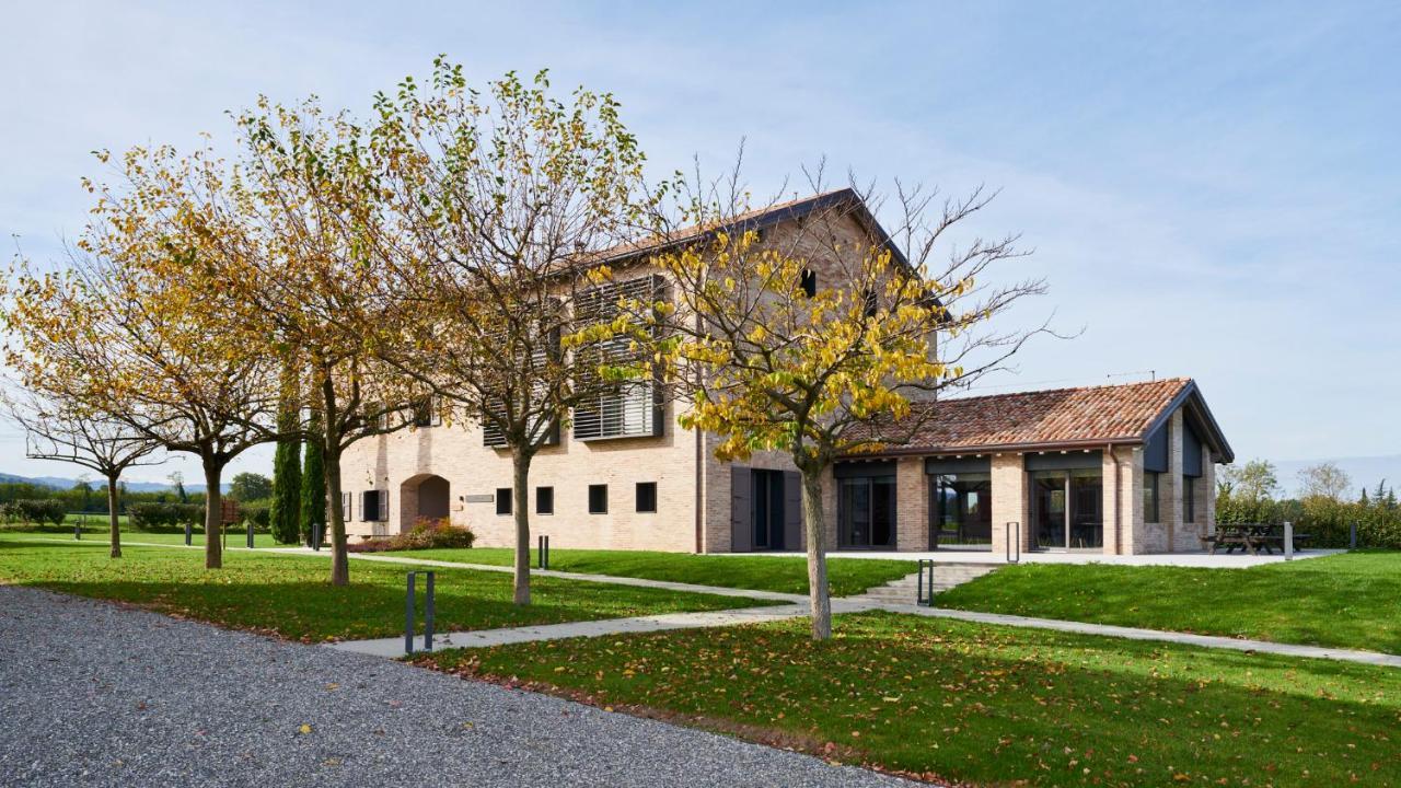 Agriturismo La Razza เรจโจเอมิเลีย ภายนอก รูปภาพ