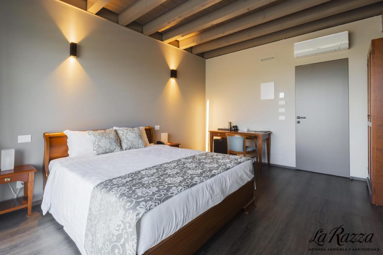 Agriturismo La Razza เรจโจเอมิเลีย ภายนอก รูปภาพ